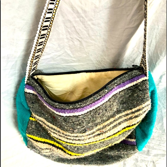 PURSE SOUTH AMERICAN handmade Woven Wool purse size 8x8 used excellent cond - Picture 5 of 9